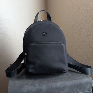 lululemon athletica knit nylon micro backpack 4L